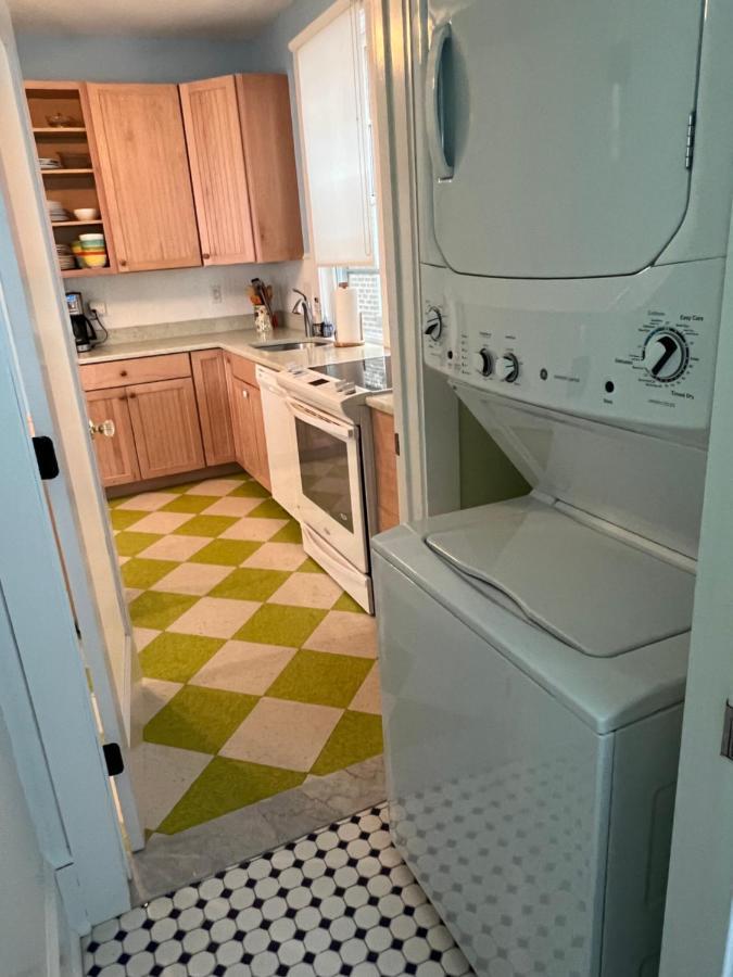 Key Lime Cottage Steps From Cape Charles Beach Екстериор снимка