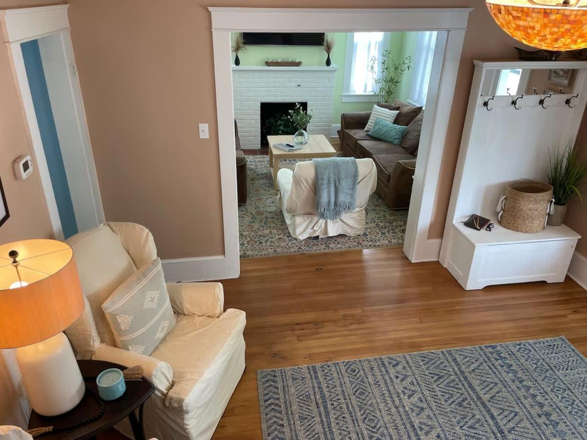 Key Lime Cottage Steps From Cape Charles Beach Екстериор снимка