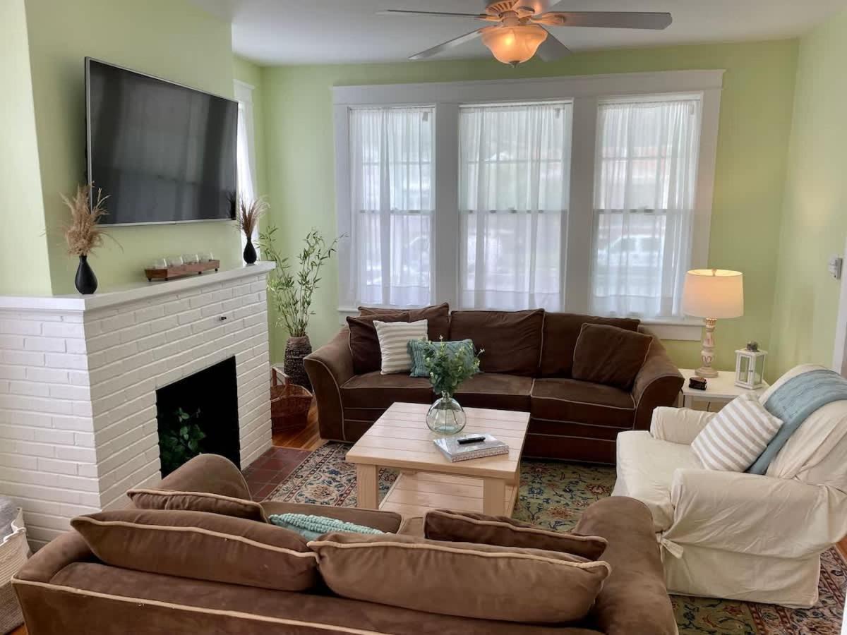 Key Lime Cottage Steps From Cape Charles Beach Екстериор снимка
