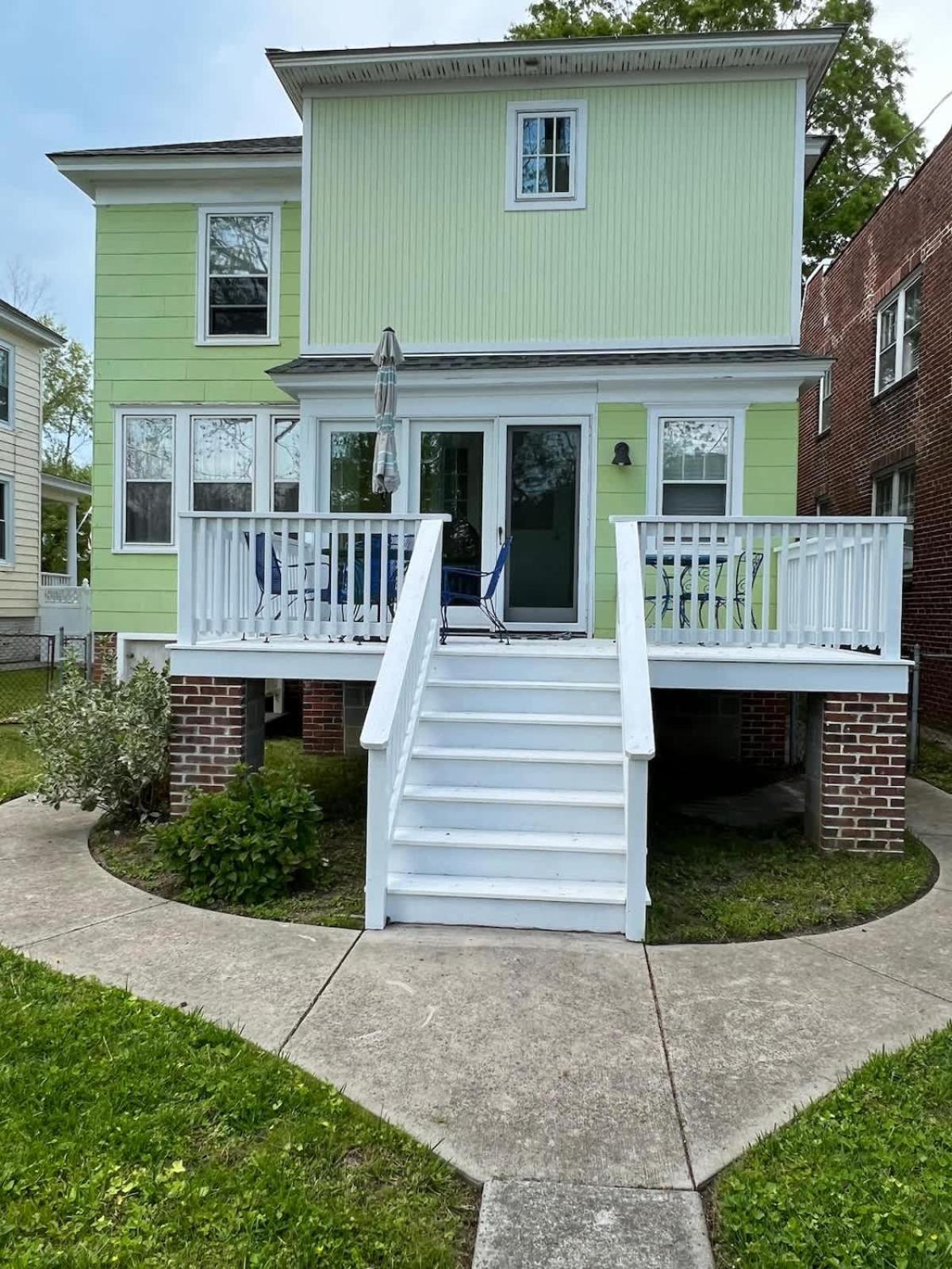 Key Lime Cottage Steps From Cape Charles Beach Екстериор снимка
